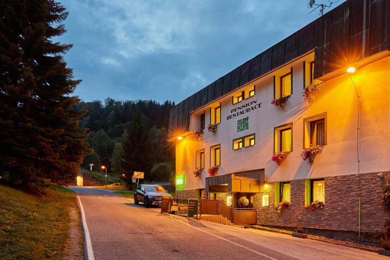 Pension & Restaurace Zeleny Mlyn Žacléř Esterno foto